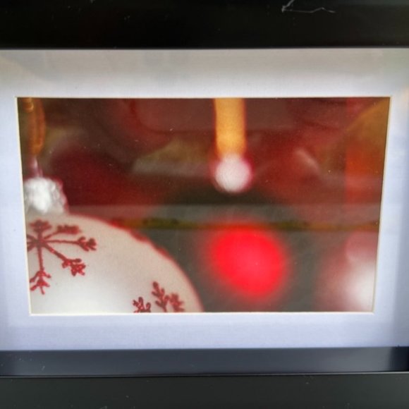 6/$20🌸 Christmas Bauble Print in Black Frame - Picture 3 of 16